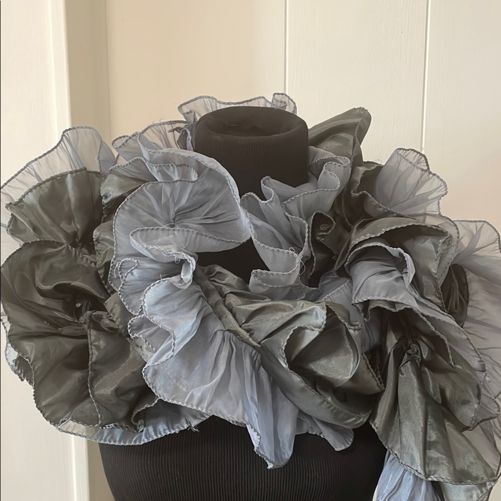 Ruffled Gray Scarf - image 8